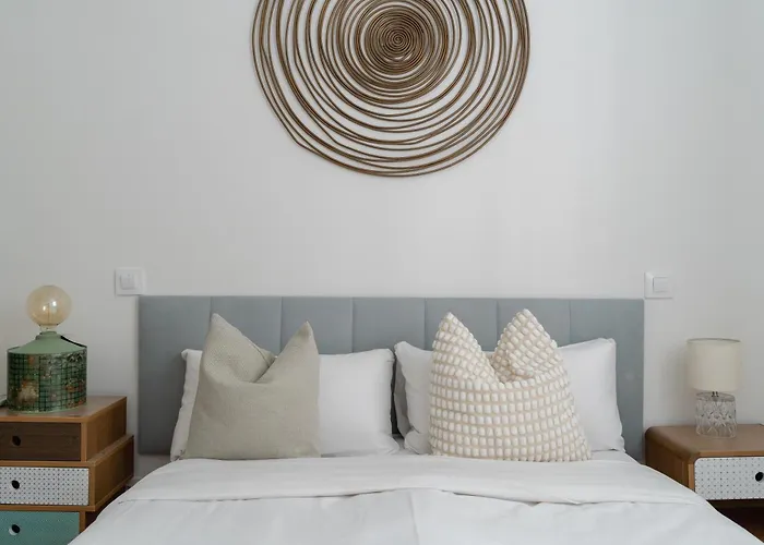 Modern Cozy-2Bedrooms 1Bathroom-Delicias